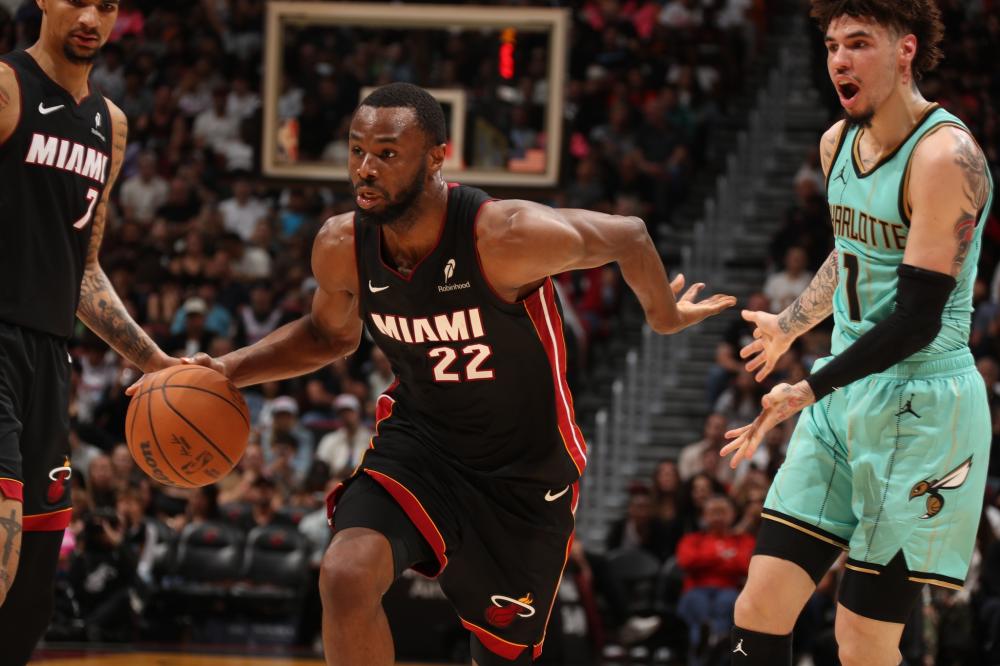 [NBA]特雷杨29分12助 老鹰客场不敌热火.