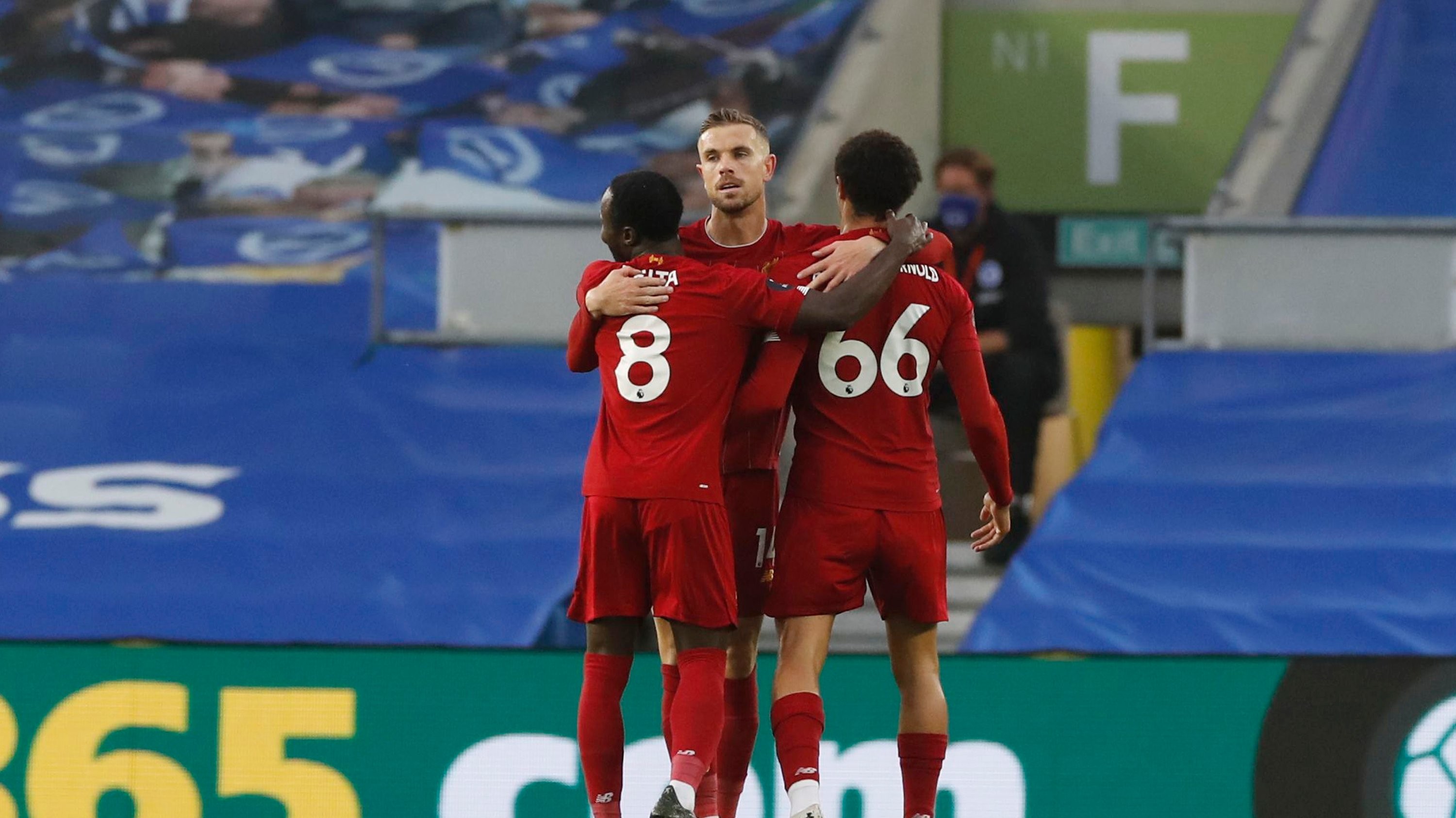 德克・诺维茨基奉献智慧！继任状元弗拉格接受NBA经验建议：博学多问多看